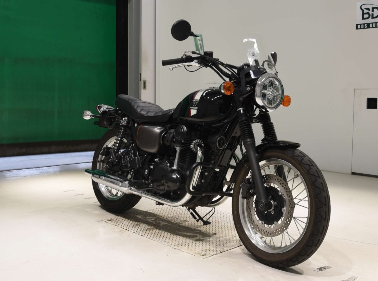 Мотоцикл Kawasaki W800-2 STREET с пробегом 12158 km