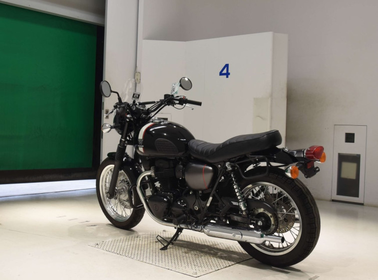 Мотоцикл Kawasaki W800-2 STREET с пробегом 12158 km