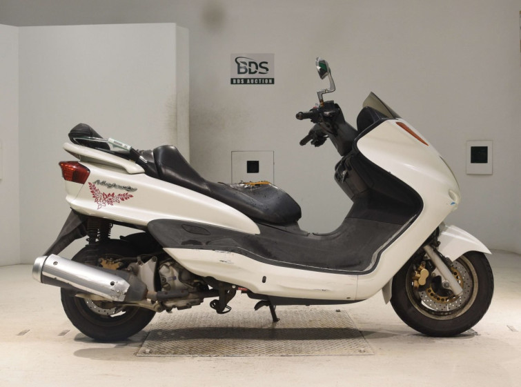 Мотоцикл Yamaha MAJESTY 250 с пробегом 26201 km