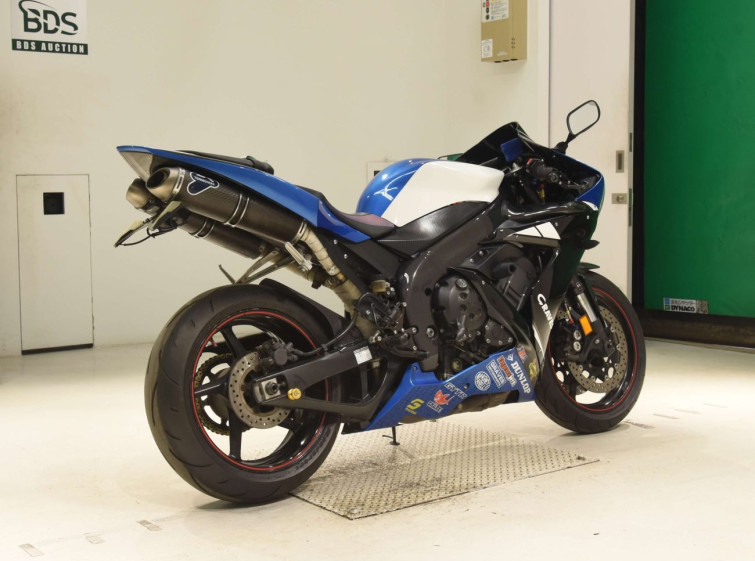 Мотоцикл Yamaha YZF-R1 з пробігом 34764 km