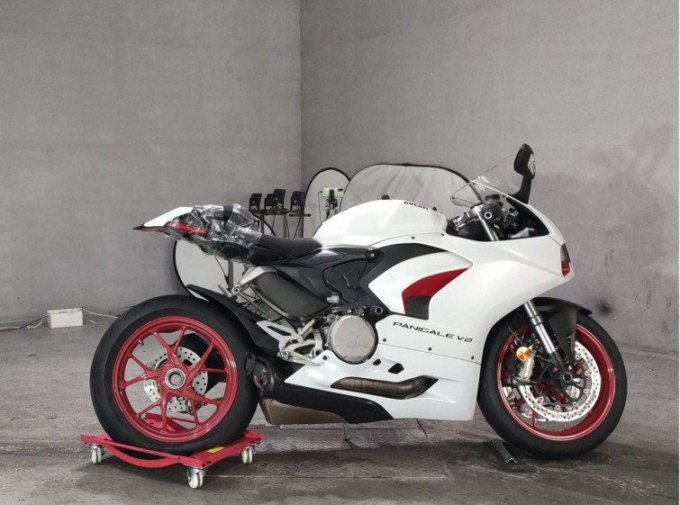 Мотоцикл Ducati PANIGALE V2 з пробігом 51201 km