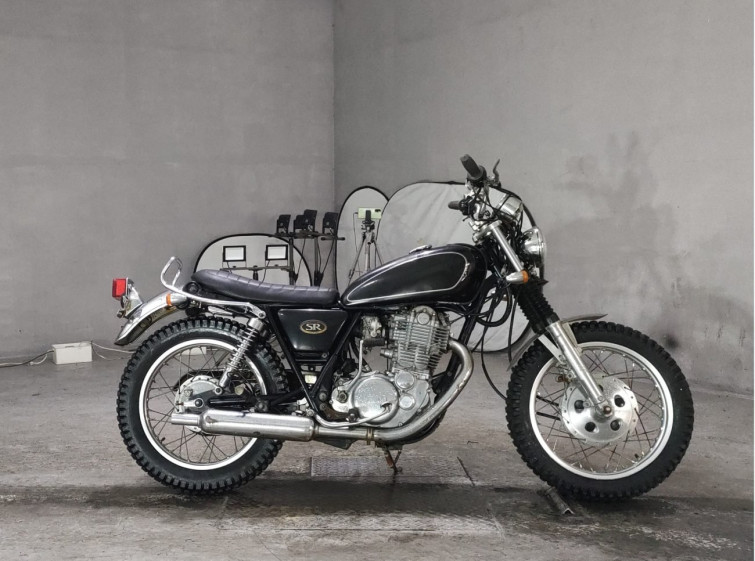 Мотоцикл Yamaha SR400 с пробегом 14416 km