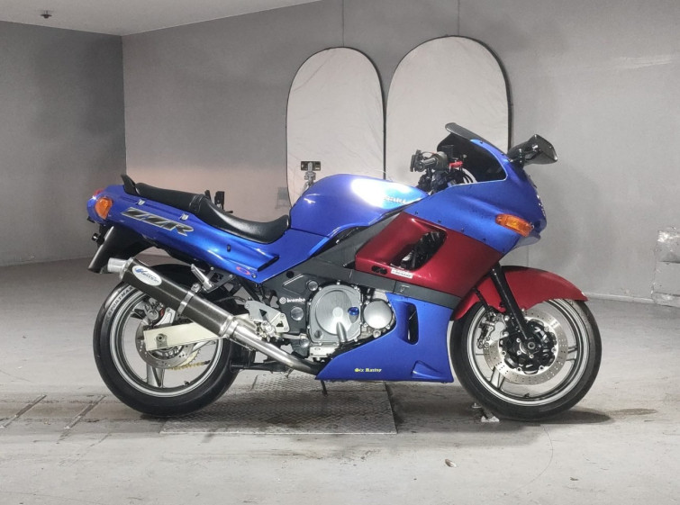 Мотоцикл Kawasaki ZZ-R400 с пробегом 33931 km