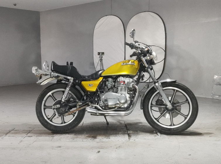 Мотоцикл Kawasaki Z400LTD з пробігом 16639 km