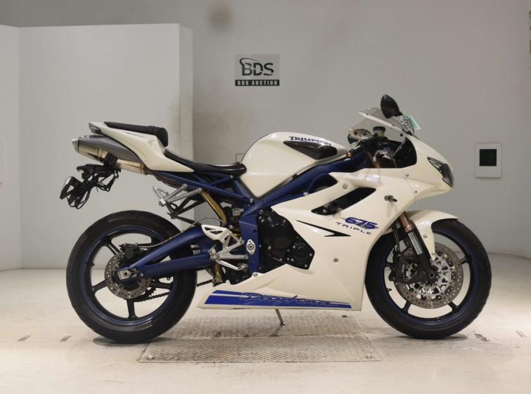 Мотоцикл Triumph DAYTONA 675 с пробегом 25952 km