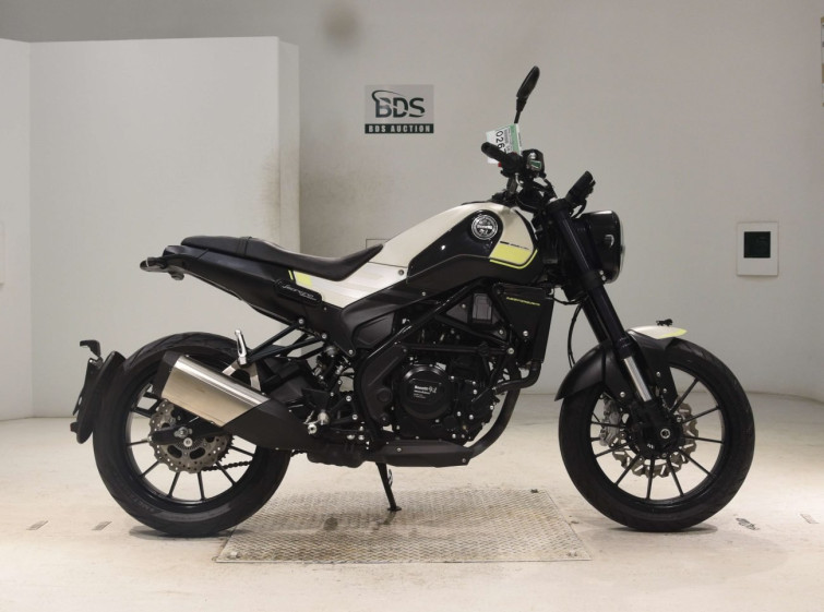 Мотоцикл Benelli LEONCINO 250 с пробегом 7384 km
