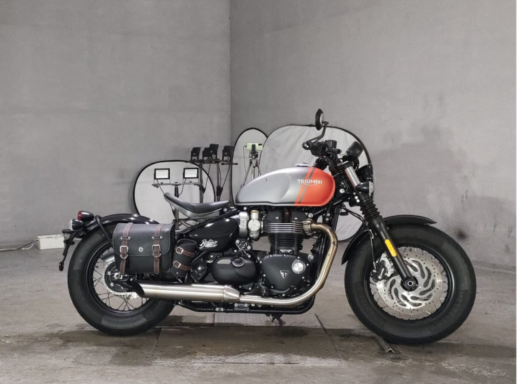 Мотоцикл Triumph BONNEVILLE BOBBER с пробегом 4719 km
