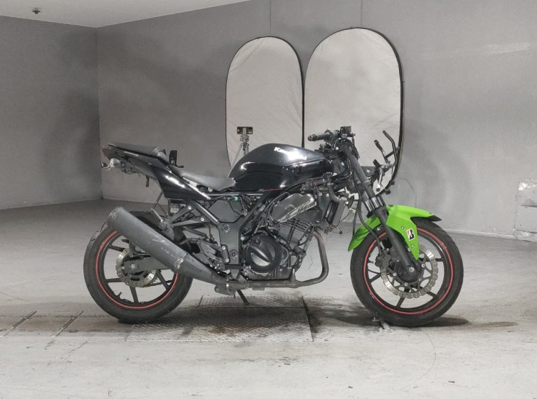 Мотоцикл Kawasaki NINJA250R