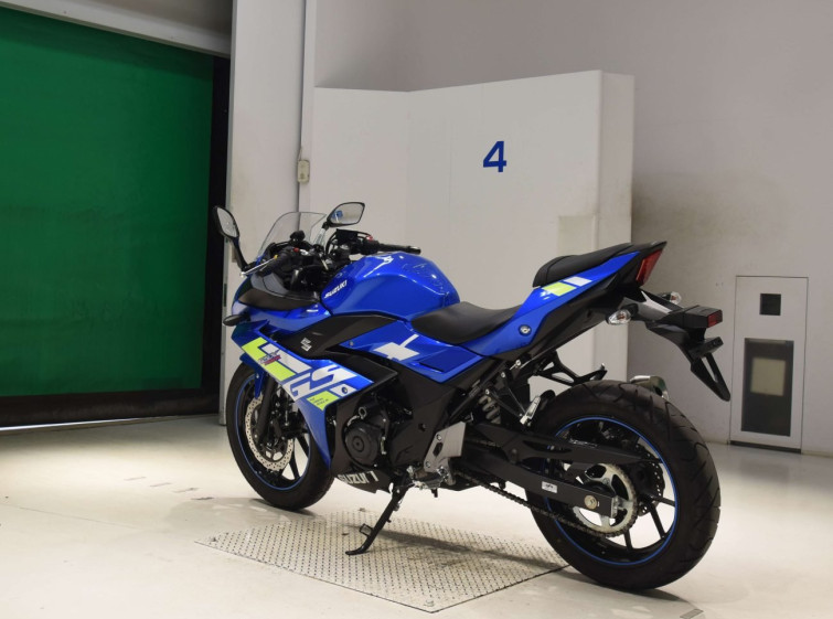 Мотоцикл Suzuki GSX250RA з пробігом 4528 km
