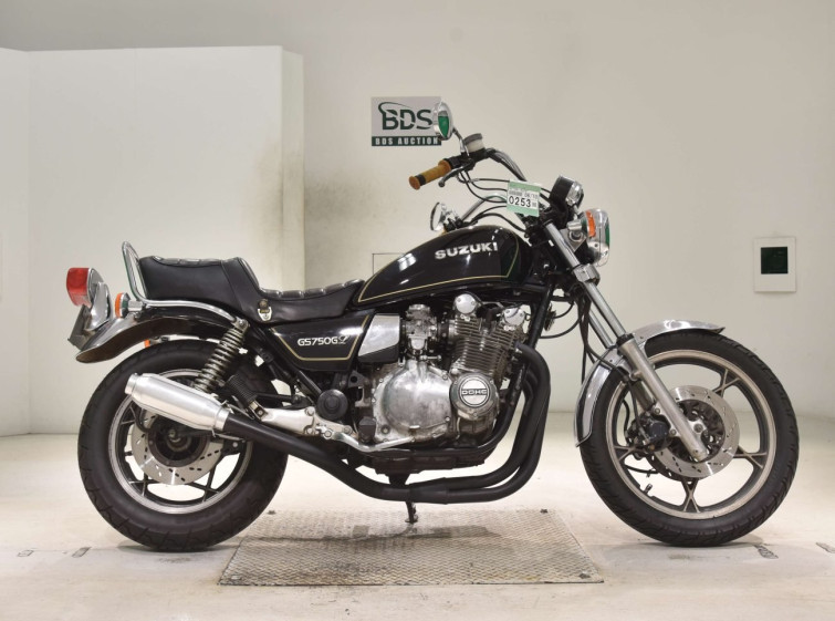 Мотоцикл Suzuki GS750GL с пробегом 21691 km