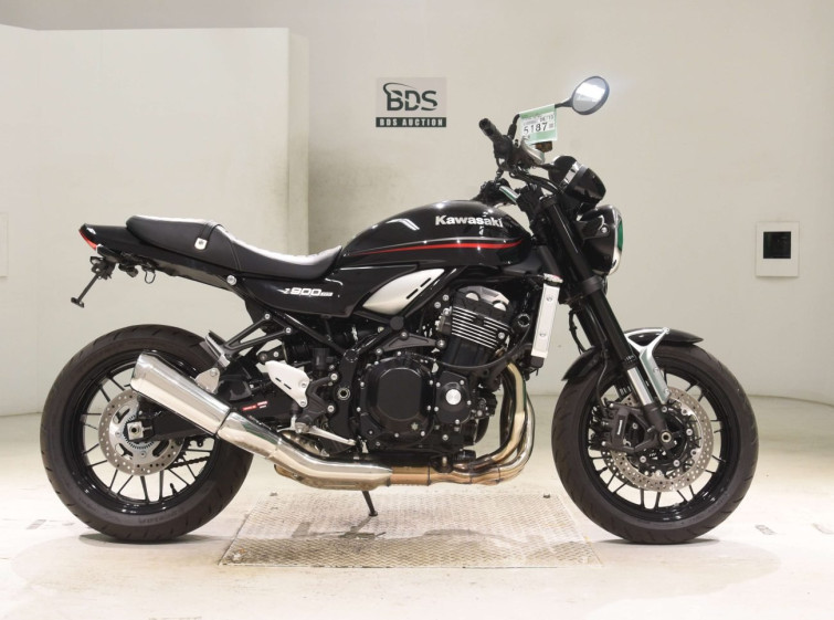 Мотоцикл Kawasaki Z900RS з пробігом 2402 km