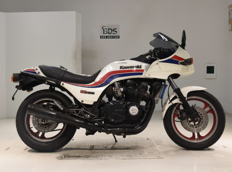 Мотоцикл Kawasaki GPZ1100 с пробегом 75398 km