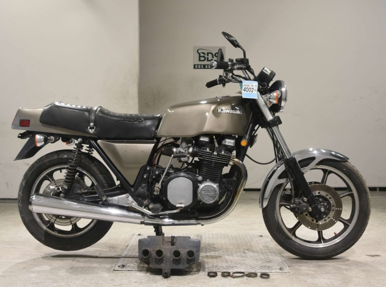 Мотоцикл Kawasaki Z1000ST с пробегом 26876 m