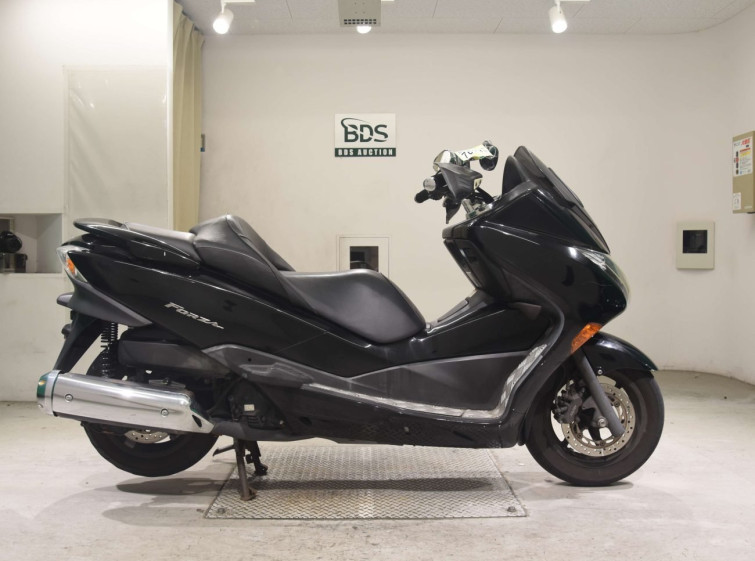 Мотоцикл Honda FORZA Z з пробігом 27257 km