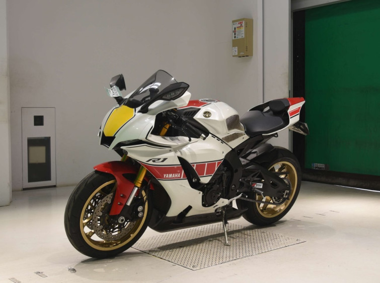 Мотоцикл Yamaha YZF-R1 с пробегом 28830 km