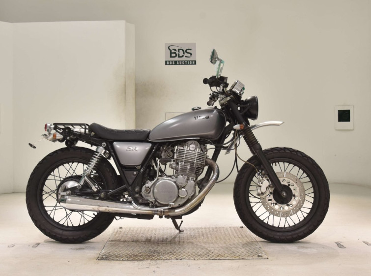 Мотоцикл Yamaha SR400 з пробігом 2130 km