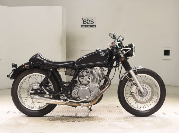 Мотоцикл Yamaha SR400 з пробігом 16732 km