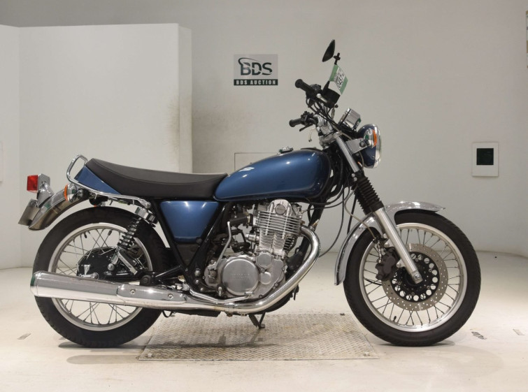 Мотоцикл Yamaha SR400 з пробігом 8418 km