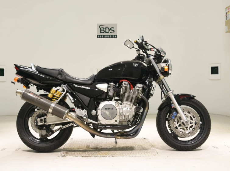 Мотоцикл Yamaha XJR1300 с пробегом 29346 km
