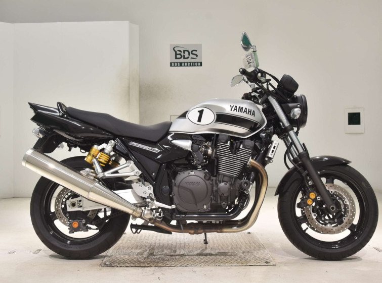 Мотоцикл Yamaha XJR1300 с пробегом 444 km