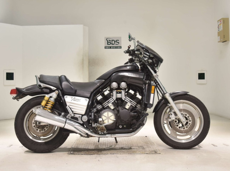 Мотоцикл Yamaha V-MAX1200 з пробігом 17733 m