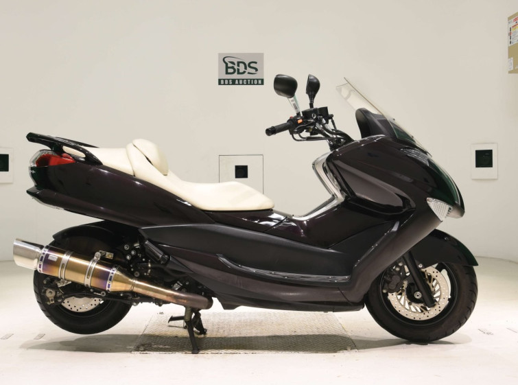 Мотоцикл Yamaha MAJESTY 250 с пробегом 13600 km