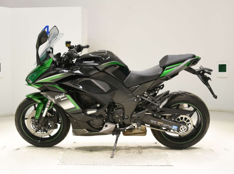 Мотоцикл Kawasaki ninja 1000 sx с пробегом 32043 km