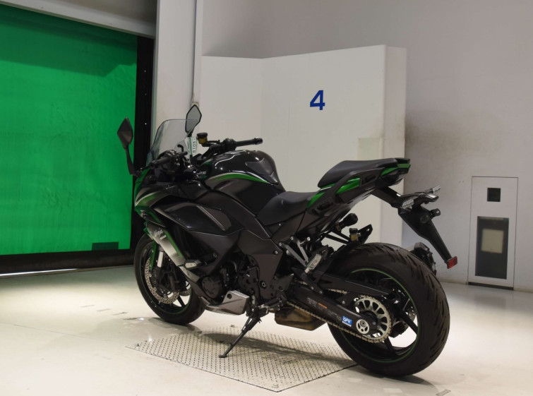 Мотоцикл Kawasaki ninja 1000 sx с пробегом 32043 km
