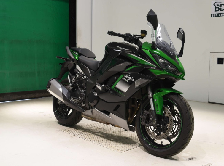 Мотоцикл Kawasaki ninja 1000 sx с пробегом 32043 km