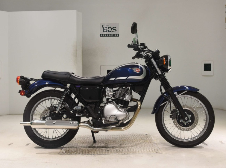 Мотоцикл Kawasaki W230 с пробегом 917 km