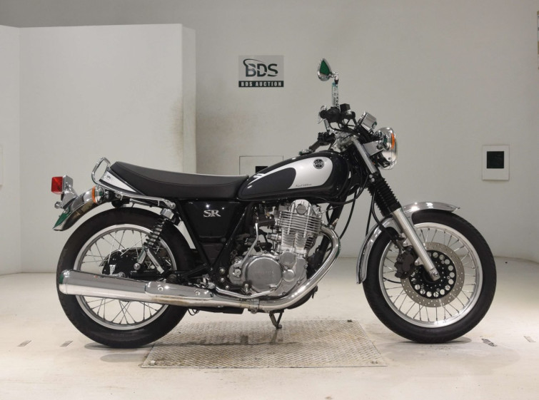Мотоцикл Yamaha SR400 з пробігом 1006 km