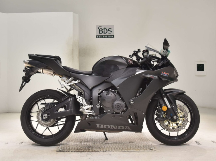 Мотоцикл Honda CBR600RR с пробегом 19541 km