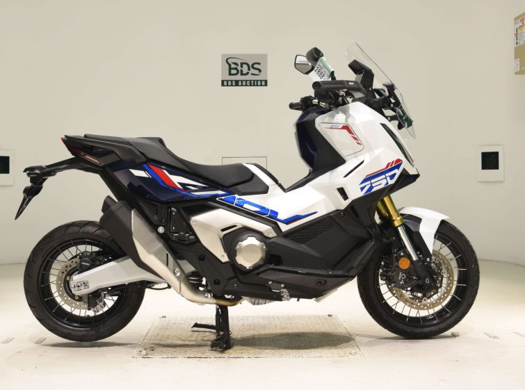 Мотоцикл Honda X-ADV750 с пробегом 60 km