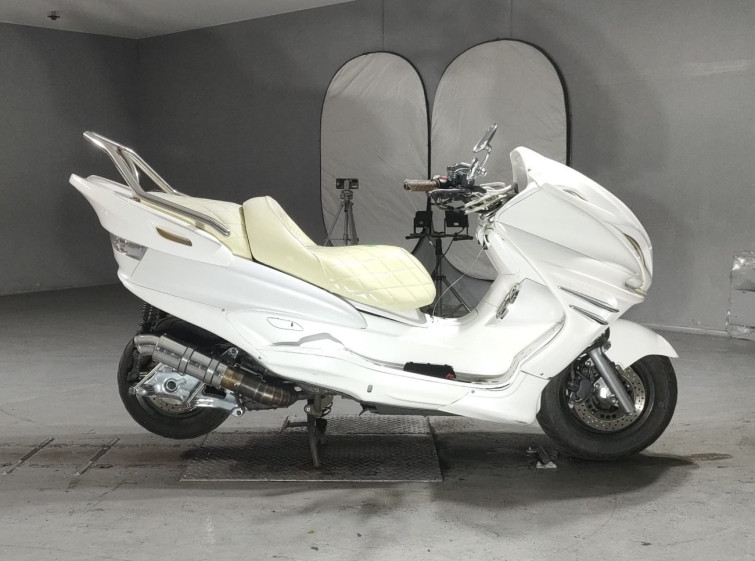 Мотоцикл Yamaha MAJESTY 250C з пробігом 46591 km