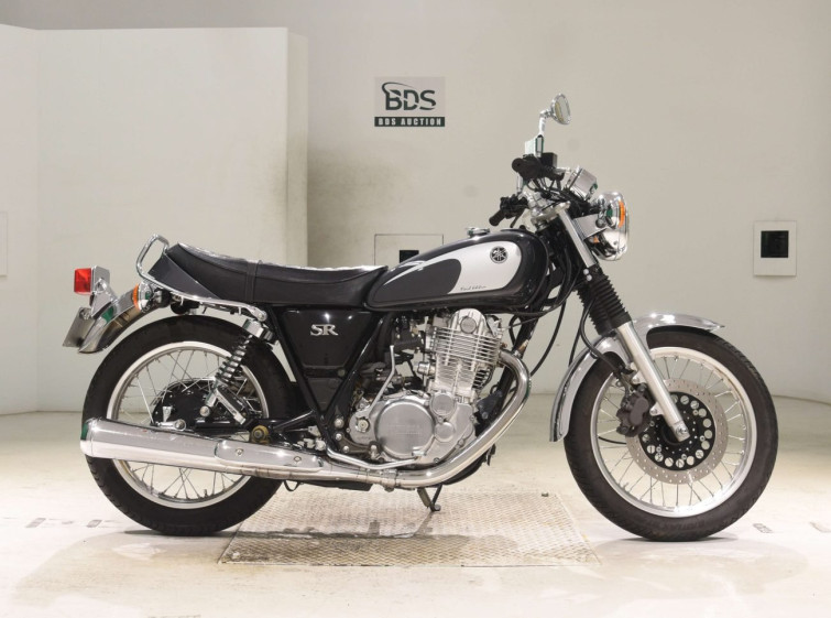 Мотоцикл Yamaha SR400 з пробігом 3970 km