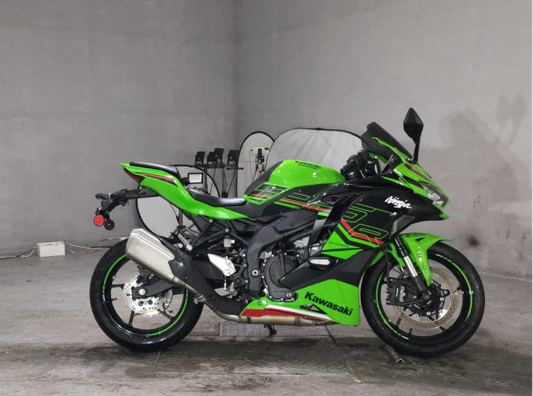 Мотоцикл Kawasaki NINJA ZX-25R KRT с пробегом 249 km