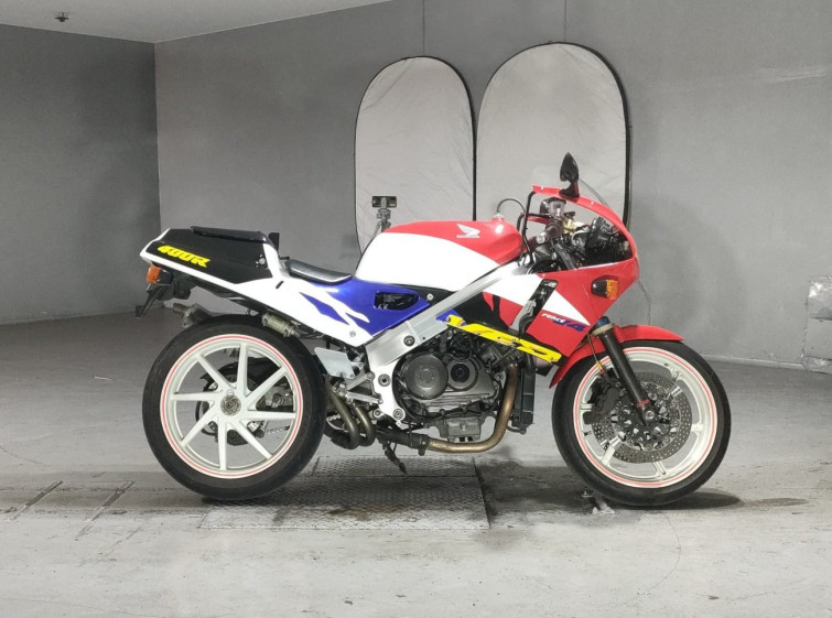 Мотоцикл Honda VFR400R з пробігом 44736 km