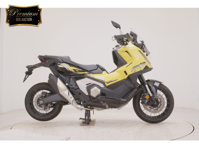 Мотоцикл Honda X-ADV750-2 з пробігом 251 km