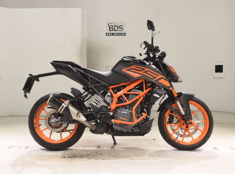 Мотоцикл KTM 250 DUKE з пробігом 2254 km