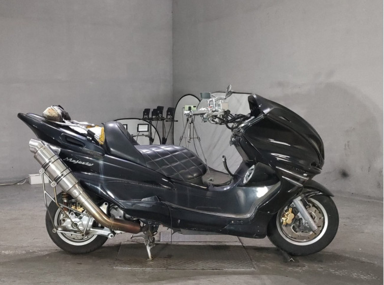 Мотоцикл Yamaha MAJESTY 250 з пробігом 12310 km