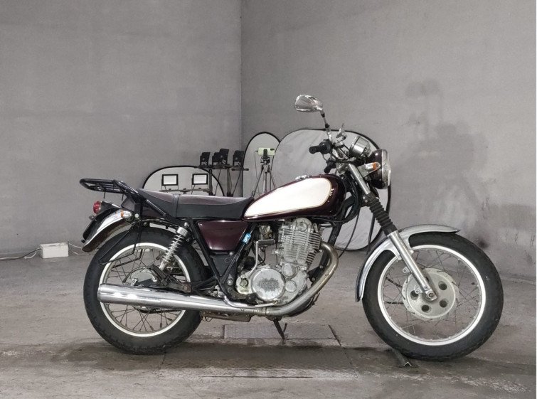 Мотоцикл Yamaha SR400 з пробігом 5106 km