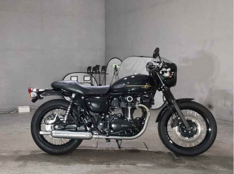 Мотоцикл Kawasaki W800 с пробегом 2143 km