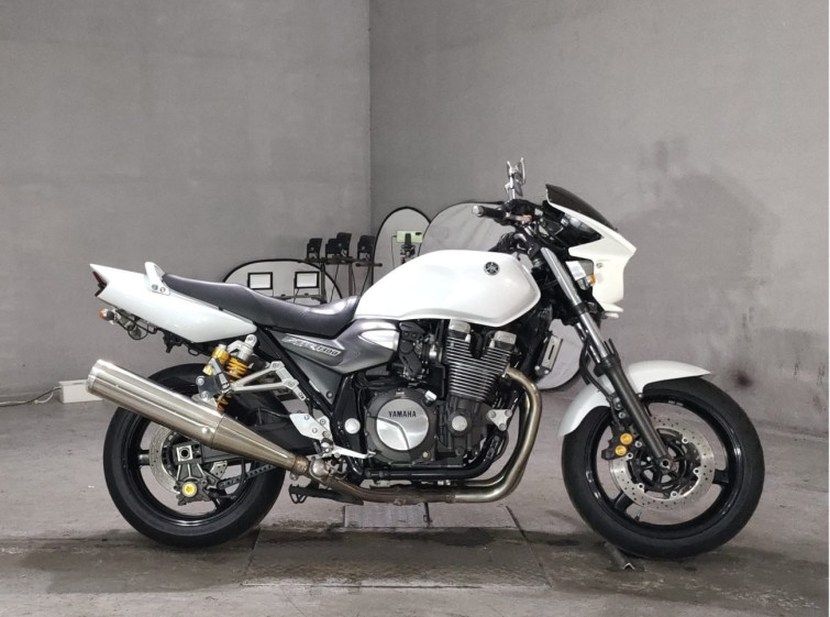 Мотоцикл Yamaha XJR1300 с пробегом 30484 km