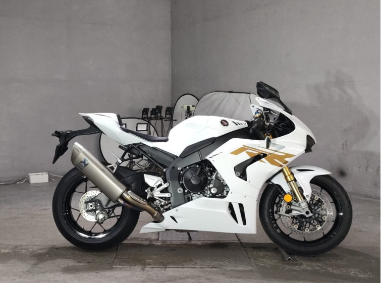 Мотоцикл Honda CBR1000RR SP з пробігом 22303 km