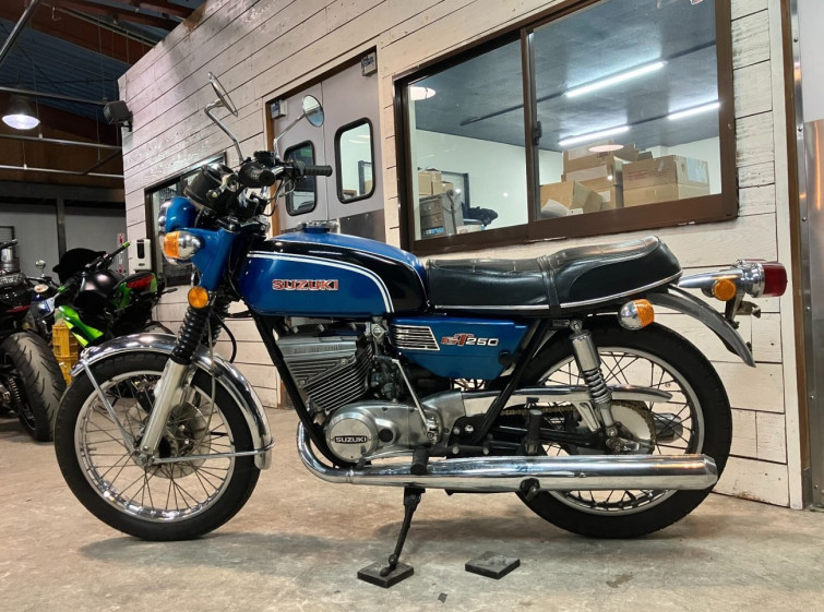 Мотоцикл Suzuki GT250 с пробегом 18286 km