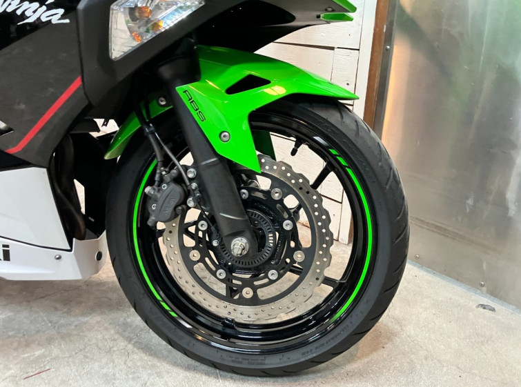 Мотоцикл Kawasaki NINJA400 з пробігом 28648 km