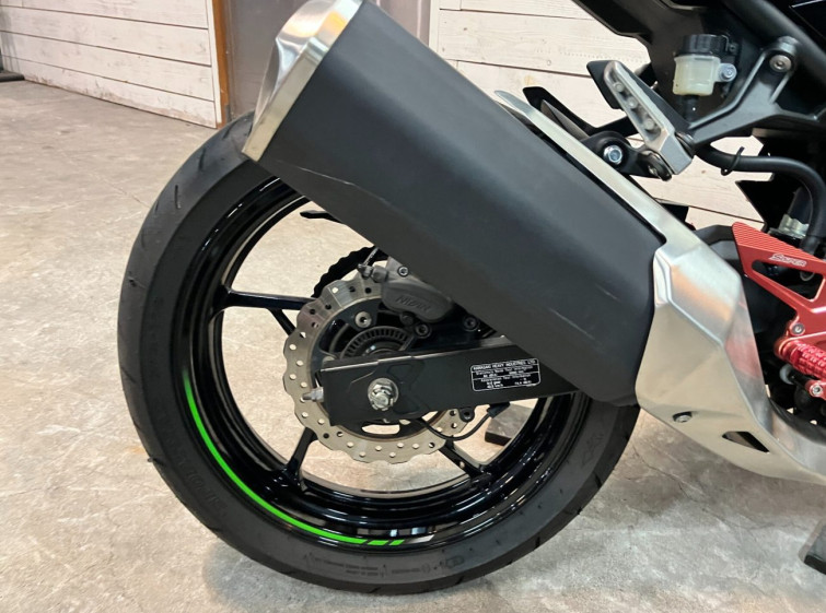 Мотоцикл Kawasaki NINJA400 з пробігом 28648 km