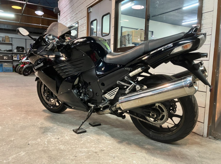 Мотоцикл Kawasaki ZZ-R1400 з пробігом 55657 km