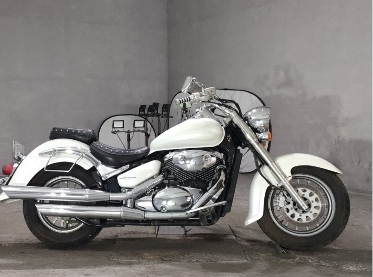 Мотоцикл Suzuki INTRUDER 400 CLASSIC с пробегом 13435 km