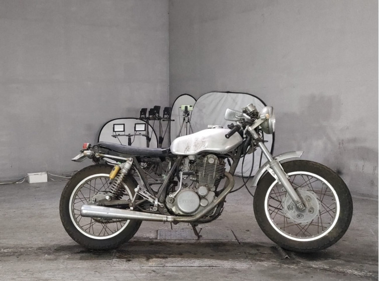 Мотоцикл Yamaha SR400 з пробігом 11544 km
